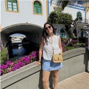 Me defino como una persona con muchas ganas de enseñar. Mi anuncio está dirigido principalmente a niños de primaria y la ESO